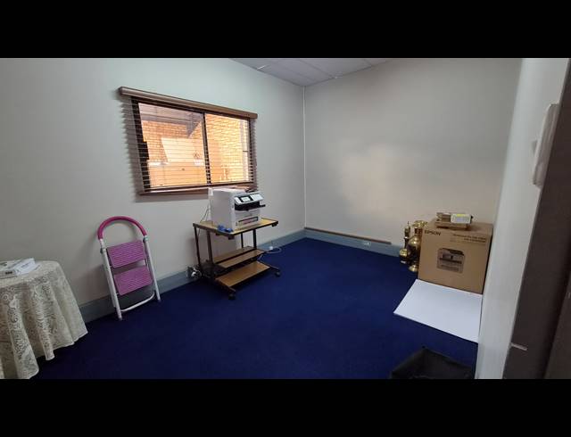 417M² WAREHOUSE TO LET IN BARTLETT
